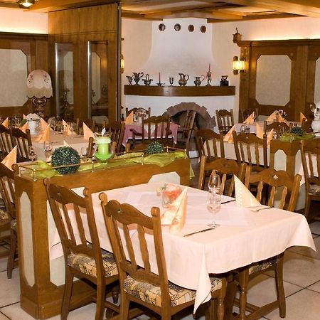 Hotel Pohl Kinheim ภายนอก รูปภาพ